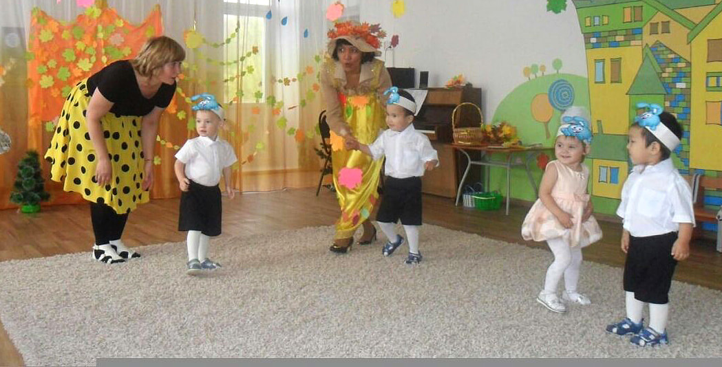 Photo from “fall in the baby house”
